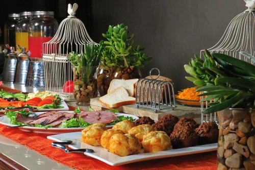 Berluda Farmhouse en Cottages ontbijt